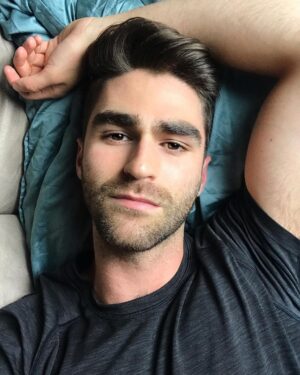 Eduardo Sanchez-Ubanell Instagram - feelin cute