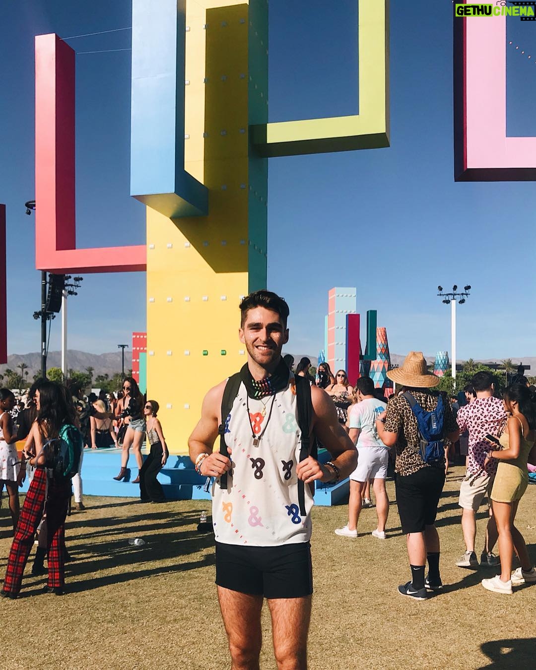 Eduardo Sanchez-Ubanell Instagram - These post-Coachella blues have been ROUGH 😠#takeusback #tbt Cochella Music Festival