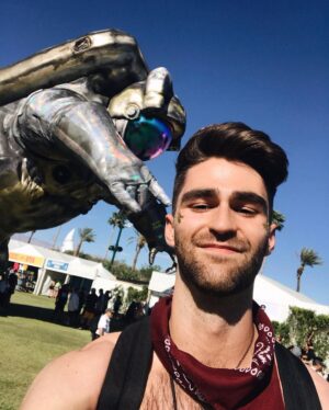 Eduardo Sanchez-Ubanell Instagram - Day 1 🎡👨🏻‍🚀🌈