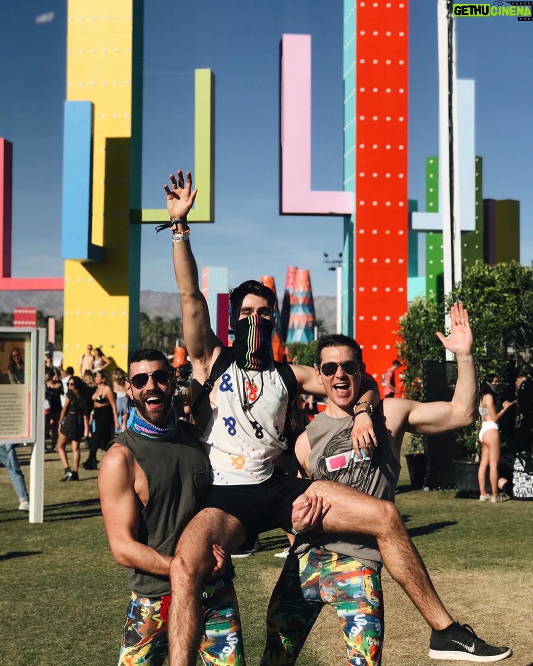 Eduardo Sanchez-Ubanell Instagram - Day 2 π΅πΈπ₯³ Coachella Valley Music and Arts Festival