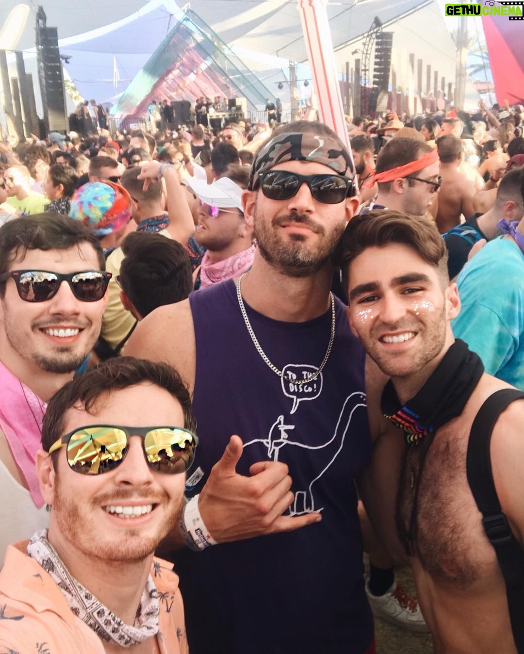 Eduardo Sanchez-Ubanell Instagram - Day 2 π΅πΈπ₯³ Coachella Valley Music and Arts Festival