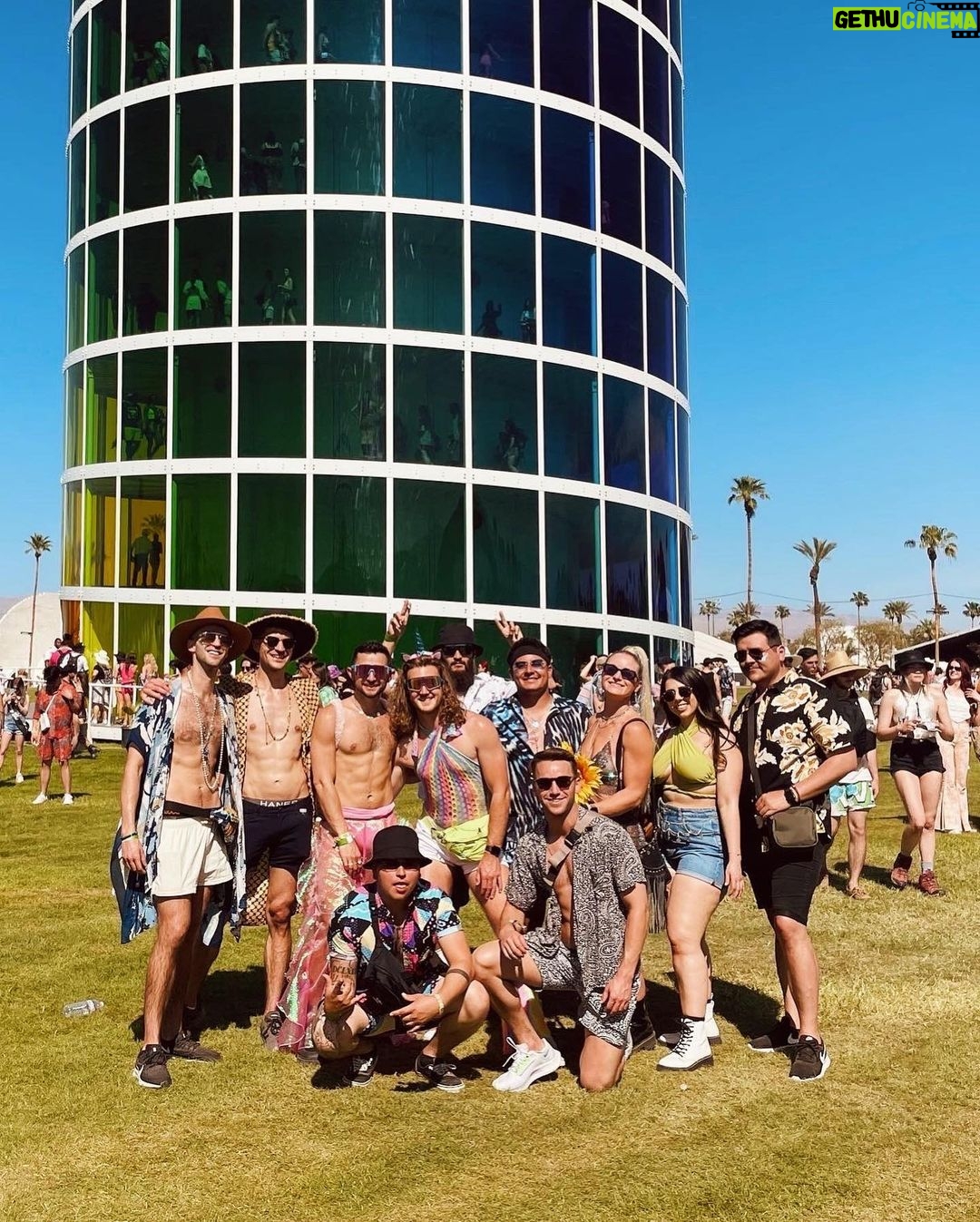 Eduardo Sanchez-Ubanell Instagram - good to be back ๐ด๐กโ๏ธ #coachella2022 Coachella