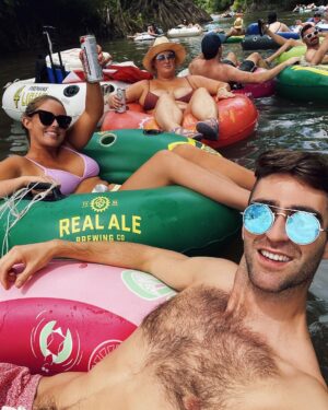 Eduardo Sanchez-Ubanell Instagram - living that texas life 🤠