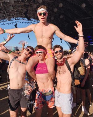 Eduardo Sanchez-Ubanell Instagram - #tbt ...Coachella 2020 is a few weeks away 🤗 who’s going this year? 👨🏻‍🚀🎡🌸