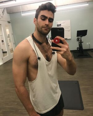 Eduardo Sanchez-Ubanell Instagram - Happy Single Awareness Day 💘