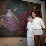 Ektor Rivera Instagram - The past few days have been amazing. Expressing my admiration to Rita Moreno through one of my paintings is a true blessing. Sharing that moment with Lin-Manuel Miranda and his family was really special. I was able to see the little girl in Rita’s eyes, and that’s an experience I will never forget. 🌺🇵🇷❤️ Thank you @endervega @lin_manuel @vegalteno - Los pasados días han sido increíbles. Expresarle a Rita Moreno mi admiración a través de una de mis pinturas es un sueño hecho realidad. Compartir ese momento con Lin-Manuel y familia fue bien especial. Pude ver de frente a la niña en los ojos de Rita y eso es una experiencia que nunca voy a olvidar. 🙏 - 👔 @edcoriano @boss Centro De Bellas Artes, Santurce