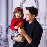 Ektor Rivera Instagram - Felicidades, familia!🎄Dios los bendiga!♥️ - 📸 @karimellyphotography