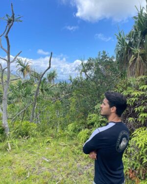 Ektor Rivera Instagram - This is Ben, a surf instructor from Puerto Rico. We have a large number of Puerto Ricans living in Hawaii. It was great to tell one of those stories through this character in #Groundswell I enjoyed this project so much. 🌴🇵🇷☀️ @hallmarkmovie