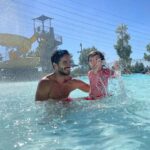 Ektor Rivera Instagram - 💙☀️💦 Amor y pico.