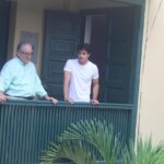 Ektor Rivera Instagram – Desde los balcones de la Fundación Nacional para la Cultura Popular, donde los medios de comunicación de distintos países tuvieron acceso como centro de operaciones para difundir la noticia del movimiento histórico del Verano del ‘19 a nivel global. La fundación es una joya cultural. Los invito a colaborar con esta organización que custodia el legado de nuestros artistas y de todos los hechos que marcan la historia cultural del país. Gracias Javier Santiago por su extraordinaria labor. @fncppr 
–
📸 @eggytrlaspiedras