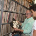 Ektor Rivera Instagram – Desde los balcones de la Fundación Nacional para la Cultura Popular, donde los medios de comunicación de distintos países tuvieron acceso como centro de operaciones para difundir la noticia del movimiento histórico del Verano del ‘19 a nivel global. La fundación es una joya cultural. Los invito a colaborar con esta organización que custodia el legado de nuestros artistas y de todos los hechos que marcan la historia cultural del país. Gracias Javier Santiago por su extraordinaria labor. @fncppr 
–
📸 @eggytrlaspiedras