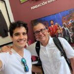 Ektor Rivera Instagram – Desde los balcones de la Fundación Nacional para la Cultura Popular, donde los medios de comunicación de distintos países tuvieron acceso como centro de operaciones para difundir la noticia del movimiento histórico del Verano del ‘19 a nivel global. La fundación es una joya cultural. Los invito a colaborar con esta organización que custodia el legado de nuestros artistas y de todos los hechos que marcan la historia cultural del país. Gracias Javier Santiago por su extraordinaria labor. @fncppr 
–
📸 @eggytrlaspiedras