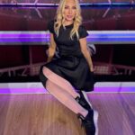 Elena Tsavalia Instagram - Sans élégance de coeur, il n’ y a pas d’ élégance! ~ Yves Saint Laurent ~ Merci @annaziazia ❤️ @olga_tatsi ❤️ @seminastella ❤️ #tv #tvshow #saturday #saturdaynight #letsplay #styling #makeup #hairstyling #style