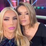 Elena Tsavalia Instagram - Αυτό το γλυκό, ευγενικό, ταλαντούχο πλάσμα επιμελείται το make up μου στο FAMILY GAME❣️ Σ’ ευχαριστώ, Ολγίτσα μου🌸 Η… “Δημητρούλα” σου❤️ #tv #tvshow #makeup #makeupsrtist #face #eyes #greeneyes #lips #together #loveyou