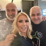 Elena Tsavalia Instagram - Σ’ ευχαριστούμε @savvasspatharidis που κάνεις τις μέρες μας και τις νύχτες μας στο @themethotel άνετες, ξεκούραστες, γευστικές ( πένες ολικής με σάλτσα ντομάτας! 🔝😉) , υπέροχες!!!!! See you soon!!!!💋 Love you ❤️ #thessaloniki #themethotel #hospitality #gentleman #sweetmemories #seeyousoon #loveyou The Met Hotel - Thessaloniki