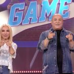 Elena Tsavalia Instagram - FAMILY GAME ❣️ Το πιο τρρρρρρελό παιχνίδι της ελληνικής τηλεόρασης έρχεται αύριο Σάββατο 22/10 στις 20.00, στον @ant1tv 😁❤️ #tv #tvshow #premiere #tomorrow #saturday #saturdaynight #laugh #weplay #family #familygame