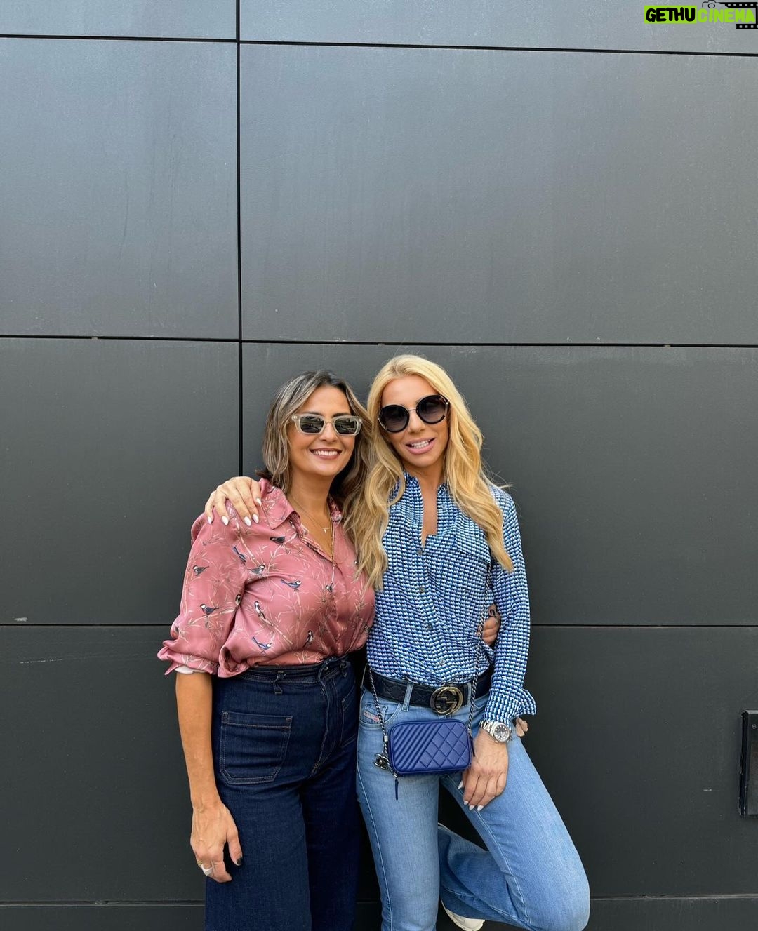 Elena Tsavalia Instagram - Από Θεσσαλονίκη …με αγάπη!!!!!❤️ #thessaloniki #friends #friendsforever #smile #love #together #happytogether The Met Hotel - Thessaloniki