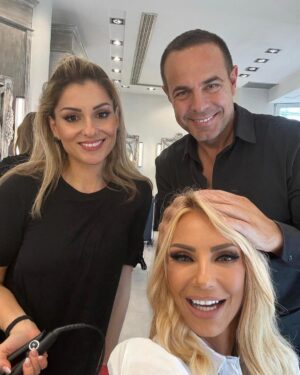 Elena Tsavalia Instagram - The dream team of @yiannihairspa !🔝❤️
#thessaloniki #hairsalon #hairstyle #hairideas #dreamteam #number1 #blondehair #thankyou