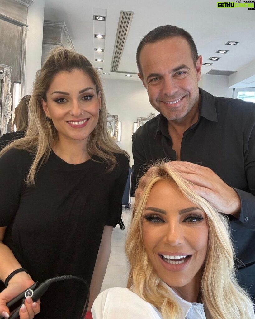 Elena Tsavalia Instagram - The dream team of @yiannihairspa !🔝❤️ #thessaloniki #hairsalon #hairstyle #hairideas #dreamteam #number1 #blondehair #thankyou Yianni Hair Spa
