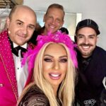 Elena Tsavalia Instagram - Τον @dimitrismalissovas τον γνώρισα φέτος το καλοκαίρι. Τα πρώτα που μπορείς να διακρίνεις σ’ αυτόν είναι η ευγένεια της ψυχής του, η οξύτητα του πνεύματός του και η αγάπη του γι’ αυτό που κάνει. Και σήμερα είναι μια από τις βραδιές του! Η κυρία Αλέκα Κανελλίδου στο Ηρώδειο! Όλα θα πάνε όπως τα έχεις ονειρευτεί, φανταστεί, σκηνοθετήσει @dimitrismalissovas ! 🙏🤍 #summertime #together #today #saturdaynight #director #songs #magicnight #itsyours