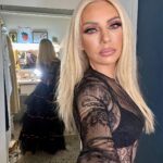 Elena Tsavalia Instagram - Καλό μήνα …από το Δελφινάριο!!!! ❤️ “ Ακυβέρνητο καράβι η πατρίδα μας” 😁 Κρατήσεις εισιτηρίων στο 210-4176404 ή στο viva.gr 😉 #theatre #laugh #saturday #saturdaynight #ready #seferlisteam #summer2023 Δελφιναριο