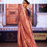 Elina Samantray Instagram - Wearing indian Handloom is my favourite thing these days..🫶💗 Wearing @atulyakarigariindia
