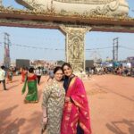 Elina Samantray Instagram - Balijatra 2023🎊💗 #balijatra #amabalijatra #balijatra2023 #rayelinasamantaray #fun #motherdaughtertime #travel #odisha #india