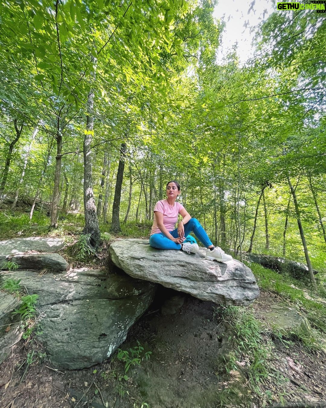 Elina Samantray Instagram - Always near and around Nature!🌳🍃⛰️🌸