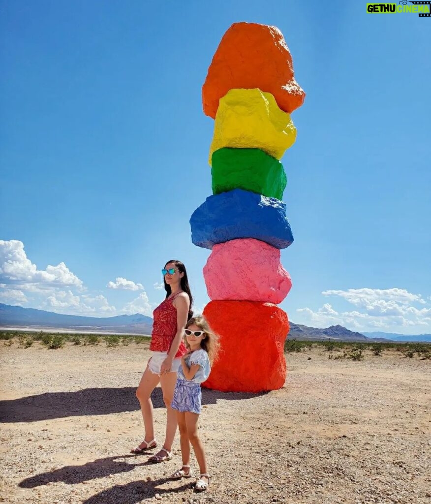 Elisabetta Fantone Instagram - We're busy making memories in #Vegas, the ultimate colorful playground. #SevenMagicMountains 💛🧡❤💜💙💚 #LasVegas #Nevada 🌵🌞🃏🎰🎭🎉 Seven Magic Mountains, S Las Vegas Blvd, Las Vegas, Nevada