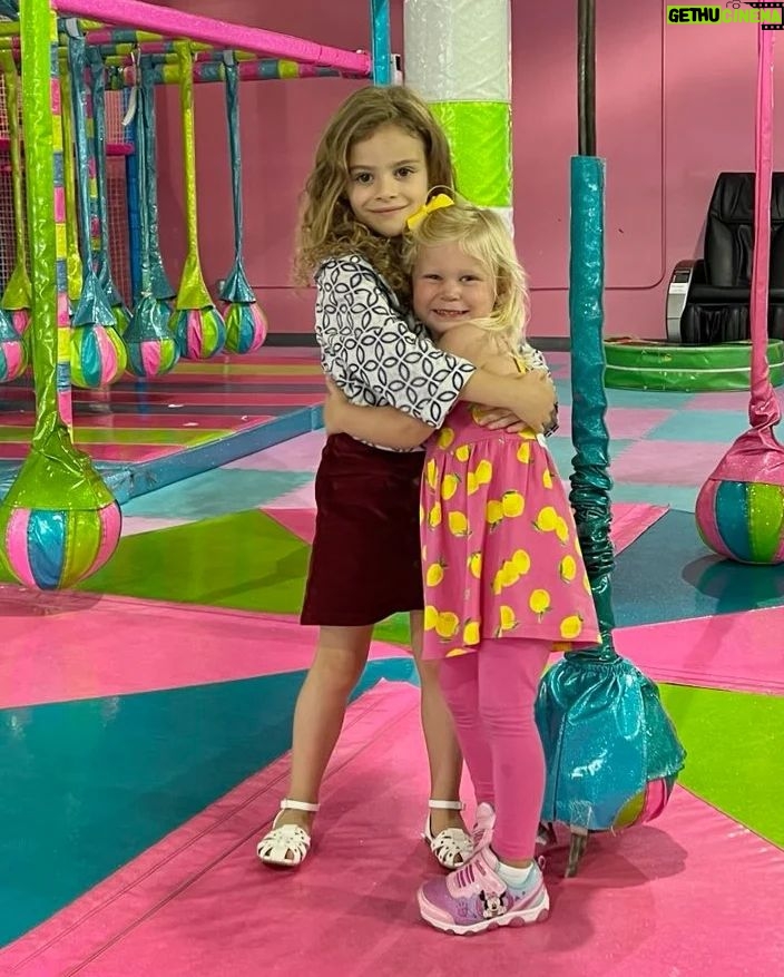 Elisabetta Fantone Instagram - Happy to be in California and to be reunited with our dear friends @gretchenrossi & @sladesmileyofficial and their sweet little girl Skylar Gray. 🥰 Truly some of my favorite people. Beautiful souls, beautiful energy and always tons of laughter when we're together. And our girls together are just so adorable!!! 💛 #California #LosAngeles Los Angeles, California