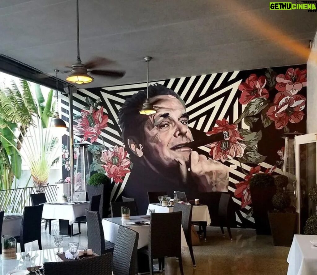Elisabetta Fantone Instagram - One of my favorite murals created 'Smokin' Jack'. I created this one for the @nationalhotelmiamibeach during #ArtBasel back in 2017. That year I took over the entire hotel with complete creative freedom. An artist's dream. 🎨 #ArtBasel #Sobe #MiamiBeach #Murals #jacknicholson #streetart South Beach, Miami
