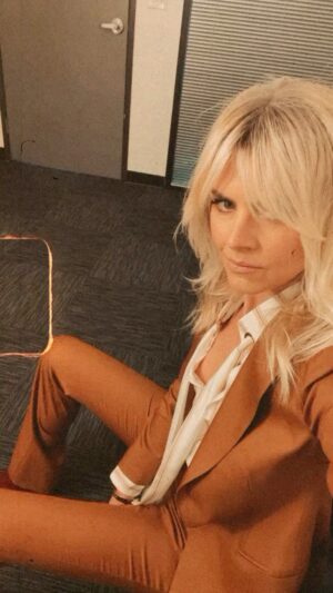 Eliza Coupe Instagram - Finally filming this thing. 🤍

#Pivoting #fox #tv #reels #noideawhatreelsare #amidoingthisright #fuckit #loveit #leaveit #bts #ootd #vintage #chloe #fashion #passion #faaaarts