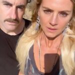 Eliza Coupe Instagram - 5.22.23 🖤🐝💍