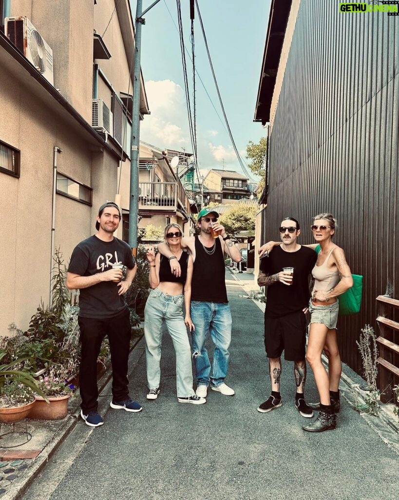 Eliza Coupe Instagram - The Actor & The Skater go to J A P A N 🖤 #photodump #tokyo #kyoto #japantrip #travel #somuchwalking #sohot #worthit #sushi #sls #skate #proho #judgesknowhowtoparty #hashtag #lovelove Japan