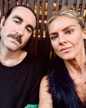 Eliza Coupe Instagram - The Actor & The Skater go to J A P A N 🖤

#photodump #tokyo #kyoto #japantrip #travel #somuchwalking #sohot #worthit #sushi #sls #skate #proho #judgesknowhowtoparty #hashtag #lovelove