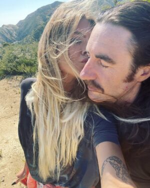 Eliza Coupe Instagram - 🖤