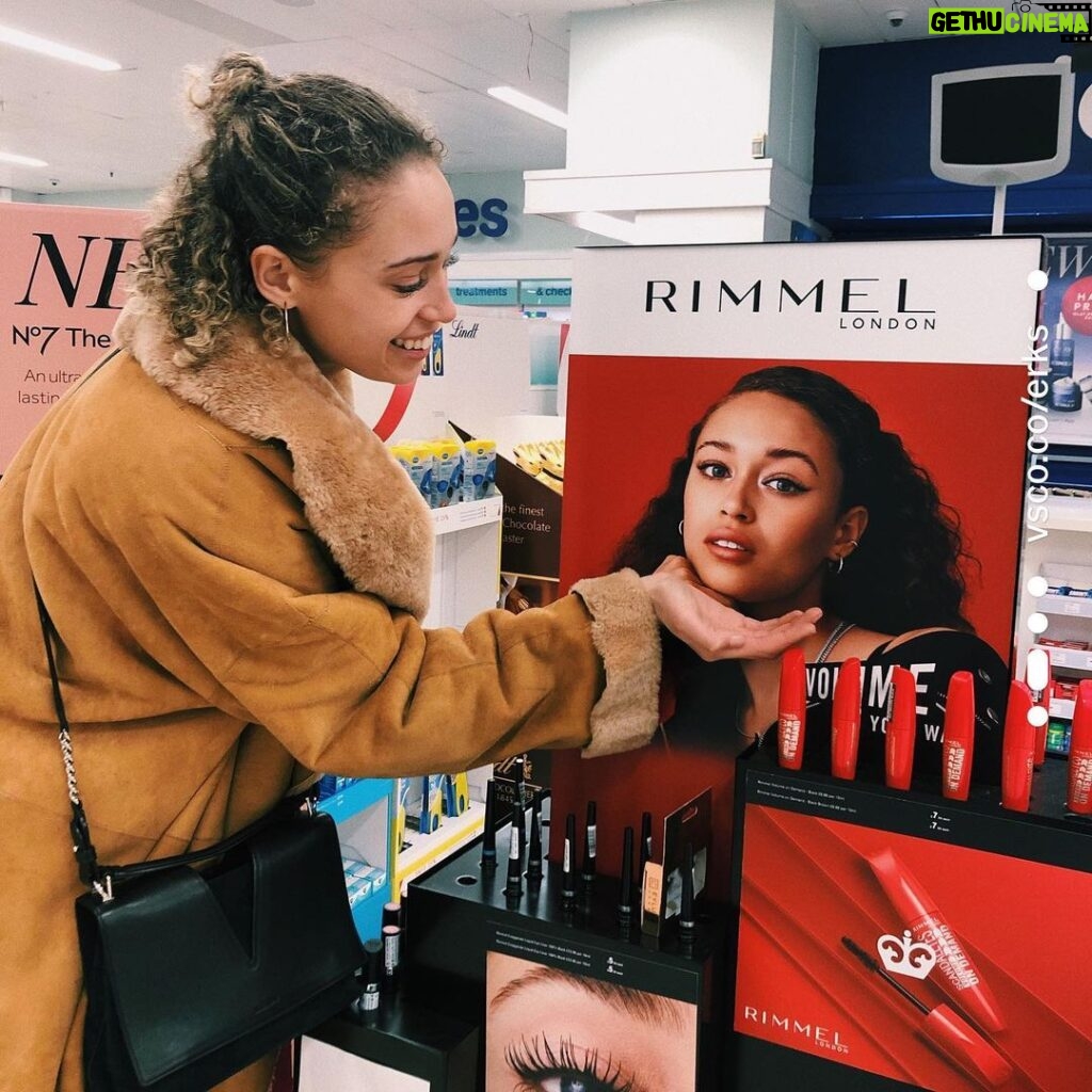 Ella-Rae Smith Instagram - Thought about going travelling to ‘find myself’, turns out I just needed to pop to my local @bootsuk 👍🏽