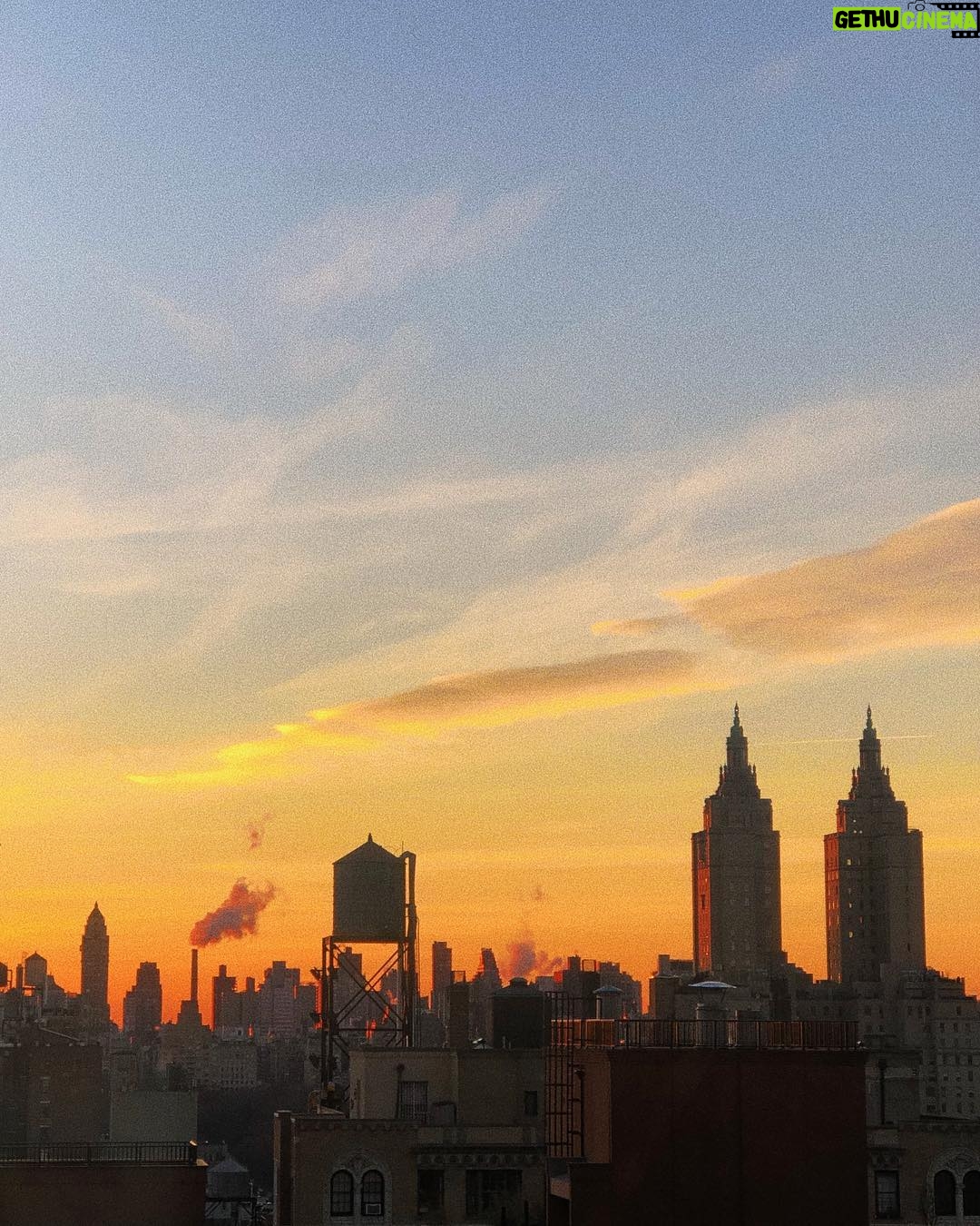 Ella-Rae Smith Instagram - good morning nyc 🌇👋🏽✨ Upper West Side Manhattan
