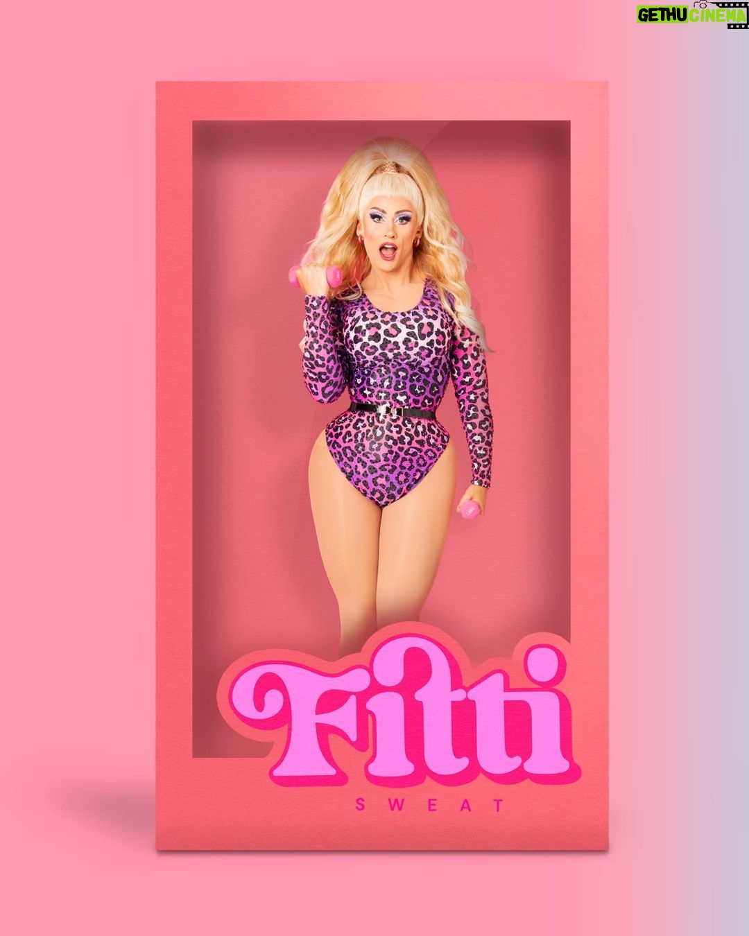 Ella Vaday Instagram - Oi Fitti’s….somethings coming 👀