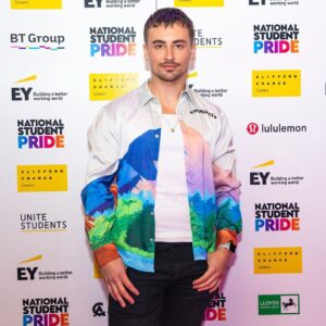 Ella Vaday Instagram - Such an camp night at the @studentpride launch night last Friday! Thanks for having me! 

Ps Sorry & Thanks to the guy @imjamesbarr asked to hold the lamp shade hahah
