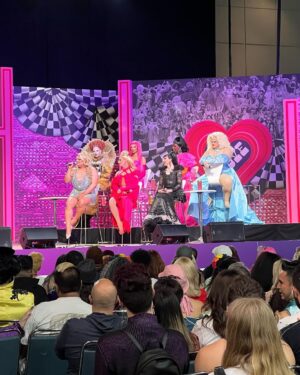Ella Vaday Instagram - @rupaulsdragcon DAY 1 Dump

Firstly look at this incredible fit by @jeffreykellydesigns , inspiration from JPG, I’ve always wanted to work with Jeffrey so this was a dream!!!

The thing I love about dragcon is it gives all us queens from around the world a chance to meet,everyone was so lovely, and you realise we’re all the same, with a shared experience 🥰 

Also so blown away at all my fans who travelled far and wide, it’s crazy how far drag race uk reaches , so thanks for coming to visit me it means the world! I love y’all! 💋💋