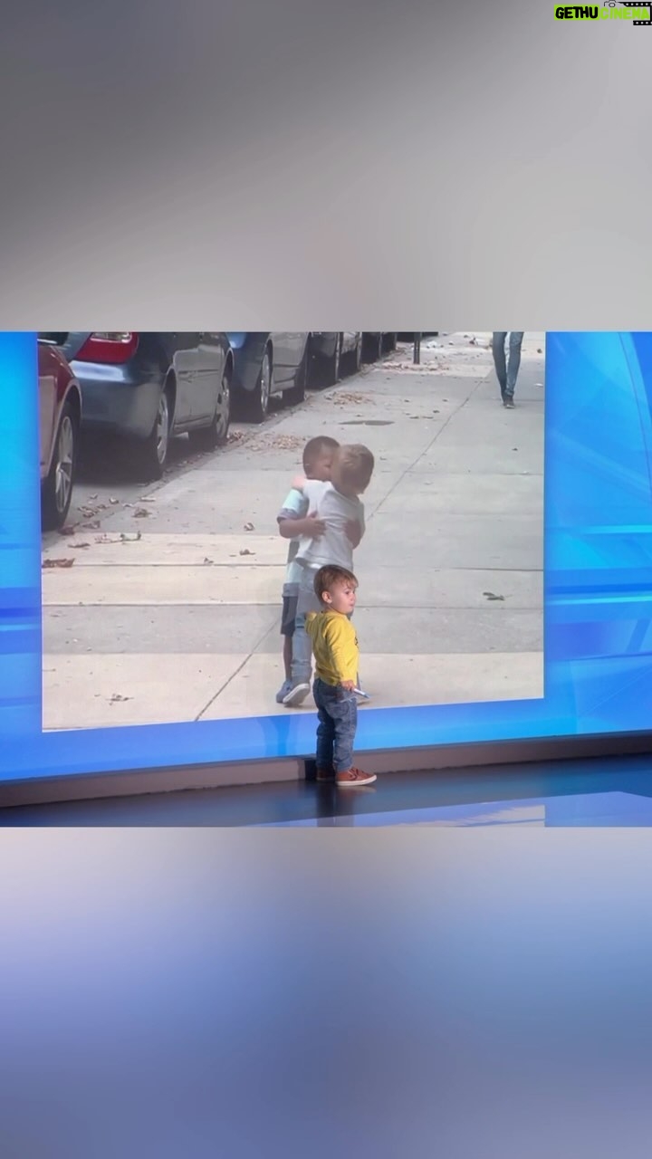 Ellen DeGeneres Instagram - This video makes me smile everytime I see it. Who remembers these adorable toddlers? #ViralMomentTBT
