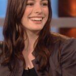 Ellen DeGeneres Instagram – @annehathaway talked about Meryl Streep’s method acting on the set of ‘The Devil Wears Prada.’