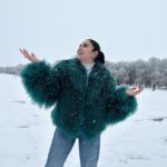 Ema Fajnorová Instagram - zimná uniforma v petrolejovej ❄️ *strihaná mongolská ovca @foxy_furs