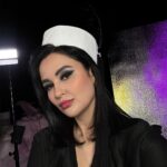 Ema Fajnorová Instagram - Nákupné Maniačky majú v telke prvý krát od septembrového štartu na @tvjoj pauzu 🛍️ Už niekoľko mesiacov pre vás natáčame nové diely, ktoré vás čakajú v roku 2024 v januári. Tento rok sa odvysielalo vyše 70 častí. Natáčanie sa už za tento polrok stalo súčasťou môjho pracovného života a programu. Verím že rovnako baví sledovať túto reláciu Vás, našich divákov ako mňa baví ju tvoriť. look @dendis_official