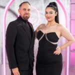 Ema Fajnorová Instagram - NOVÁ SÉRIA V ROKU 2024 🛍️ toto poteší všetkých verných divákov módnej show Nákupné Maniačky, v ktorej mám tú česť byť porotcom aj ďalšiu sériu. Som veľmi vďačná že sa na tomto projekte podieľa naozaj príjemný a pracovitý štáb. Chodím na plac rada a viem že to bude fajn ako vždy. V tejto práci môžem byť sama sebou, čo si veľmi vážim, pretože to nie je samozrejmosťou. Zdravím všetky naše doterajšie účastníčky, ktoré verím že mali príjemnú skúsenosť a ďakujem za ich odvahu prísť účinkovať do televíznej show. Teším sa aj na tie nové, ktoré v roku 2024 spoznám. - napíš do komentáru témy, ktoré by si chcel dať v novom roku Nákupným Maniačkam ty !