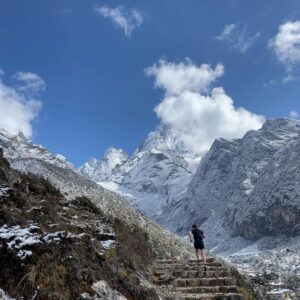 Emelie Forsberg Instagram - ❤️
Settling into life at high mountains is going well!
Our girls are adapting very well and I'm truly grateful to be here once again.
I will train very easy the first week, and thereafter I will hopefully increase speed and intensity.
As both @kilianjornet and I want to train, we did a great set up with Kilians mum and her partner to join our vacation here 🥰
Himalayas you got my ❤️