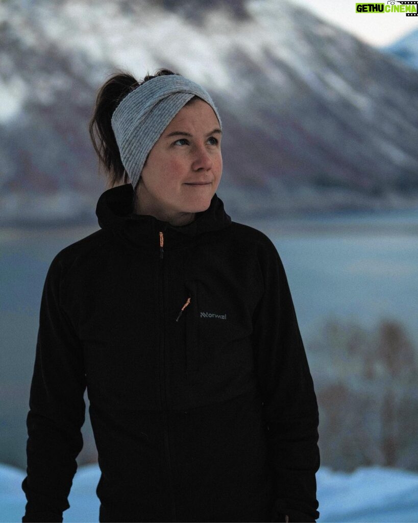 Emelie Forsberg Instagram - I love winter training, skiing or running, even though sometimes it feels hard to get out in the cold. But as soon as I start moving it feels so good. Never regret a training ❤️