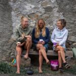 Emelie Forsberg Instagram - The big UTMB week is coming up here's my schedule if you want to come along and meet and greet 💚 Tuesday 29 August me, @idanilssi @mimmikotka will be at our @moonvalley.me tent in the expo area at 10 am, then we go for a easy jog and end it with a cold dip. So bring a towel! We bring the snacks 😉 Wednesday at 10 am I join @corosglobal for a talk about training during and after pregnancy. Info in my stories! At 11 on Wednesday it's @nnormal_official and @kilianjornetfoundation elevate earth event with @huwmjames talking sustainability 💚 📷 1 @toni.spasenoski