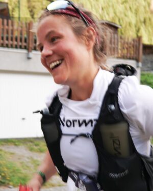 Emelie Forsberg Instagram - Yesterday was a long run I had working towards and truly looked forward to. My goal was to run a whole day. My strategy was to push in the first climbs and to take the 🇨🇭faster roads easier.
After 5 hours I started to have pain in my foot, I have had it before but normally just in the beginning of the season. It got sharper and sharper and after Trient km 70 I decided with a lot of doubt to stop. 🛑 
A DNF is mentally a very hard decision to take, and I feel like I will need to take some time for this one.

Team @nnormal_official thank you ❤️

❤️ for all your message. You cheer me up ❤️

📸 @marccampru 🙌🏼